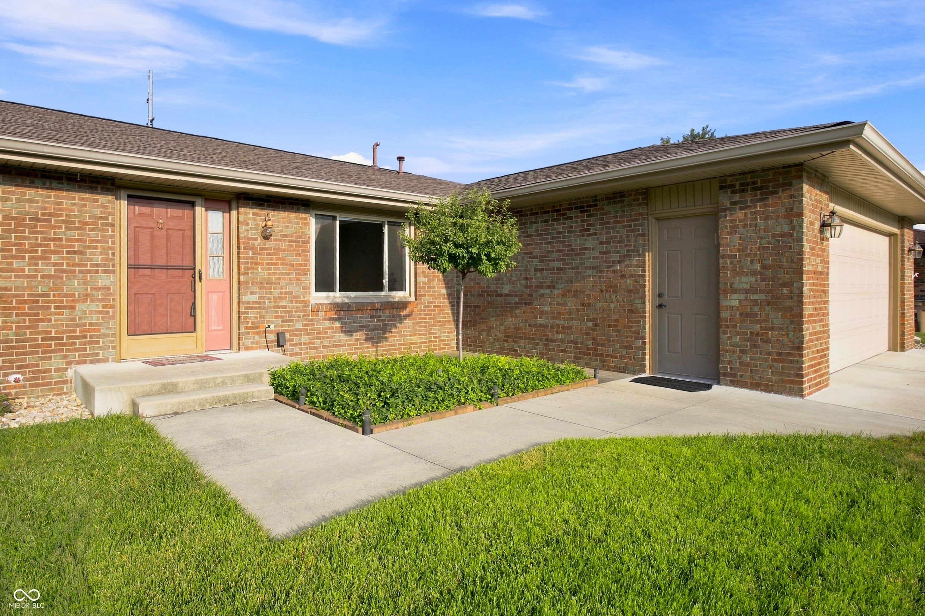 3260 Woodcrest Court