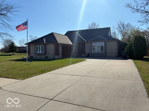 Photo of 8123 W Ashford Lane, Muncie, IN 47304 (MLS # 22092221)
