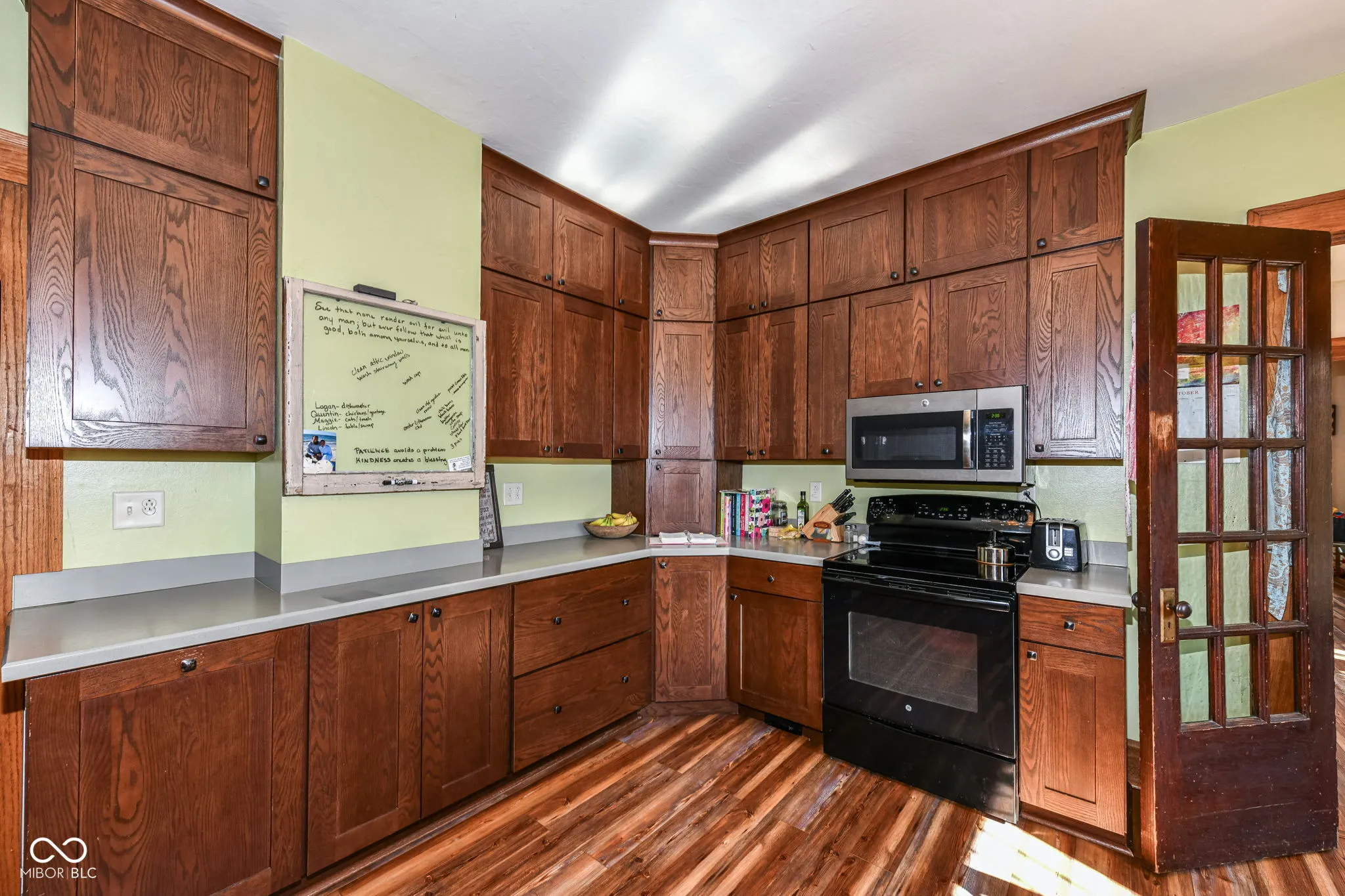 Pendleton, Indiana 46064, United States, 4 Bedrooms Bedrooms, ,3 BathroomsBathrooms,Residential,Pending,35440