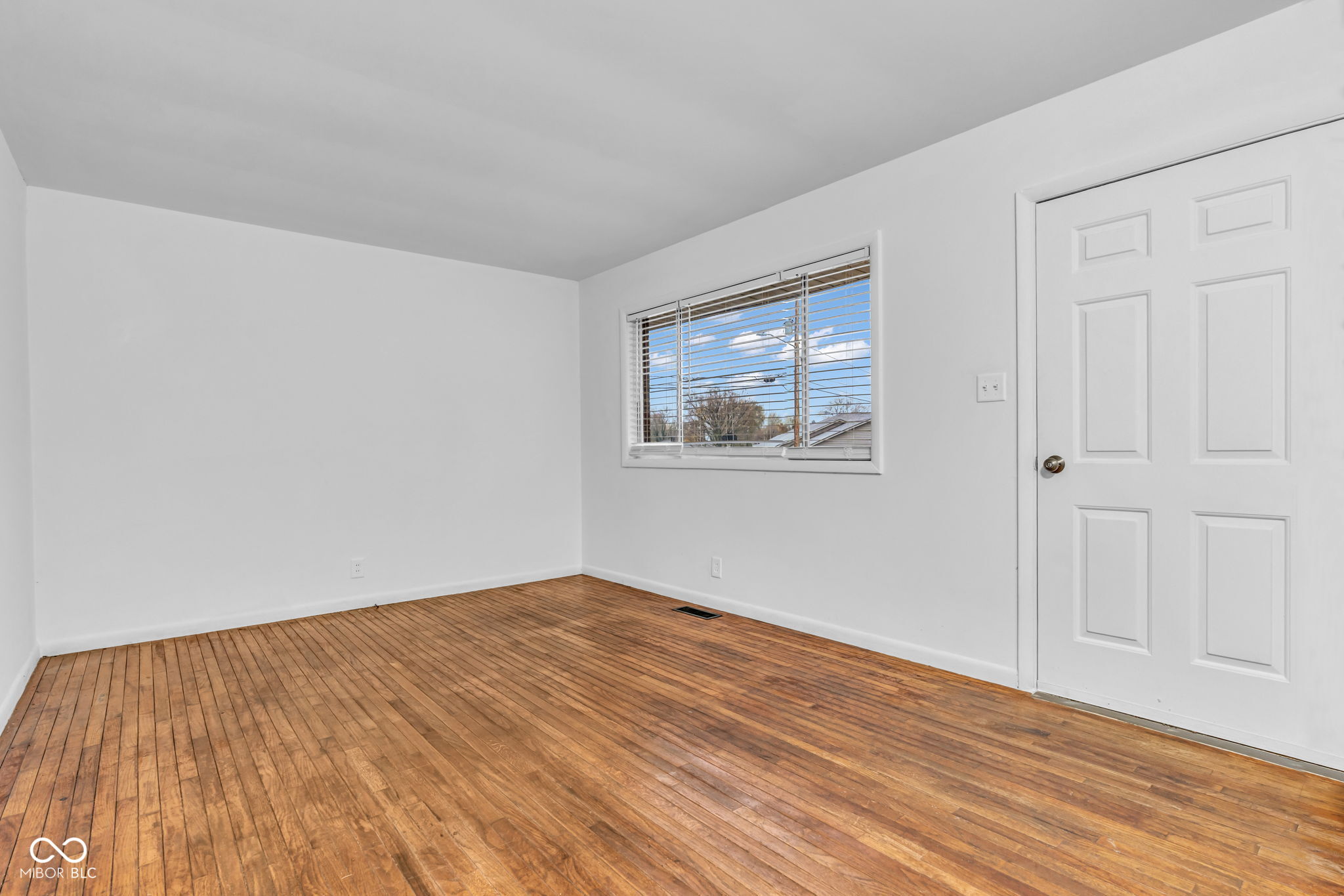 502 E Campbell Street