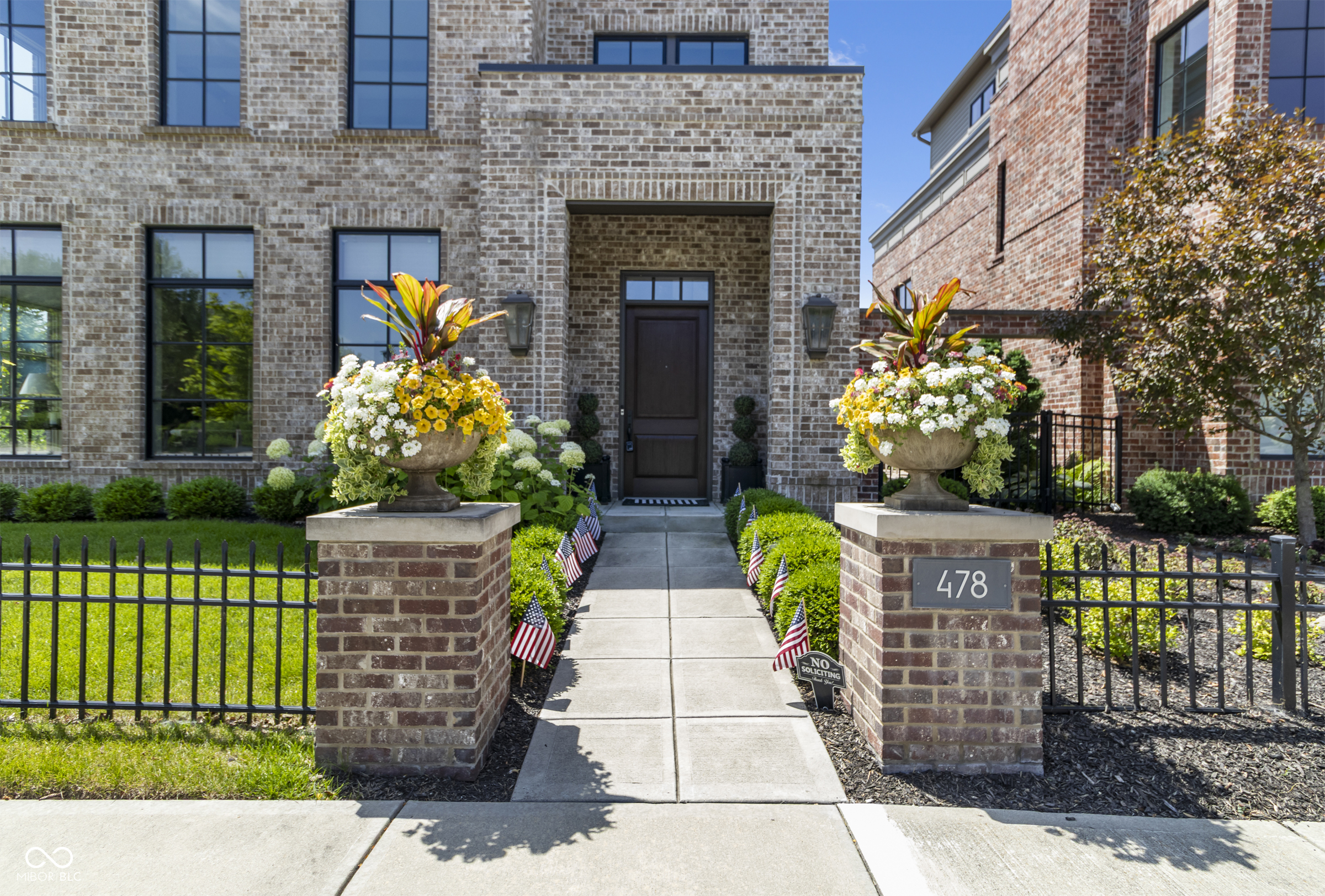 478 Simon Drive