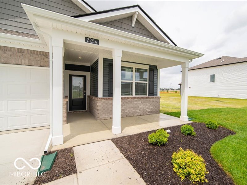 2254 Oakmont Drive