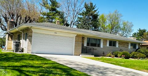 Photo of 8226 Laura Lynne Lane, Indianapolis, IN 46217 (MLS # 22094059)