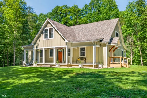 Photo of 5832 N Oak Ridge RD, Morgantown, IN 46160 (MLS # 22119214)