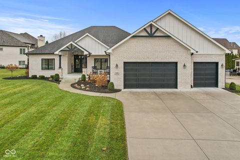Photo of 5459 Chancery Boulevard, Greenwood, IN 46143 (MLS # 22079395)