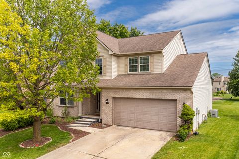 Photo of 6529 Sussex Drive, Zionsville, IN 46077 (MLS # 22104095)