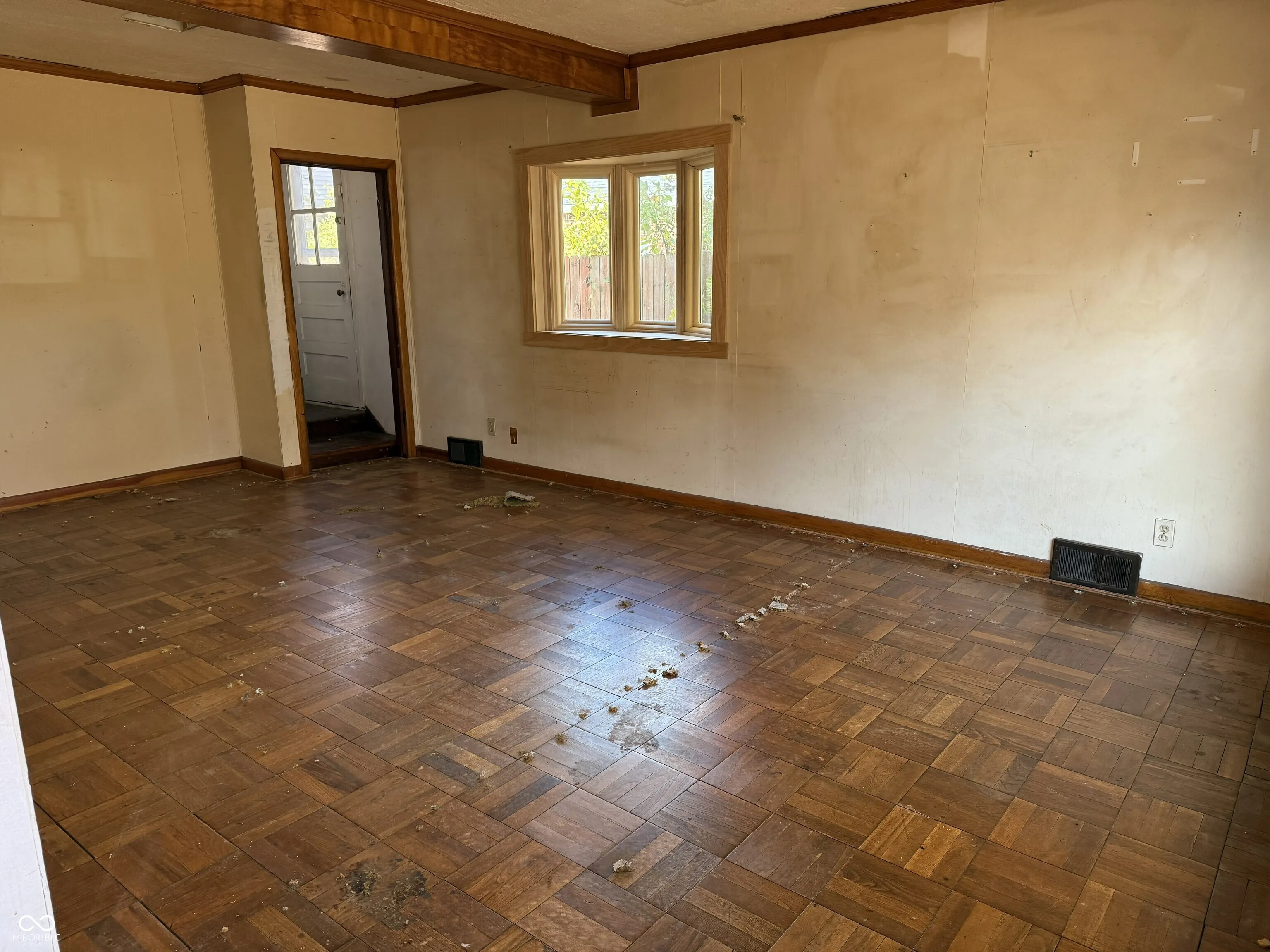 Indianapolis, Indiana 46201, United States, 3 Bedrooms Bedrooms, ,2 BathroomsBathrooms,Residential,Pending,238055