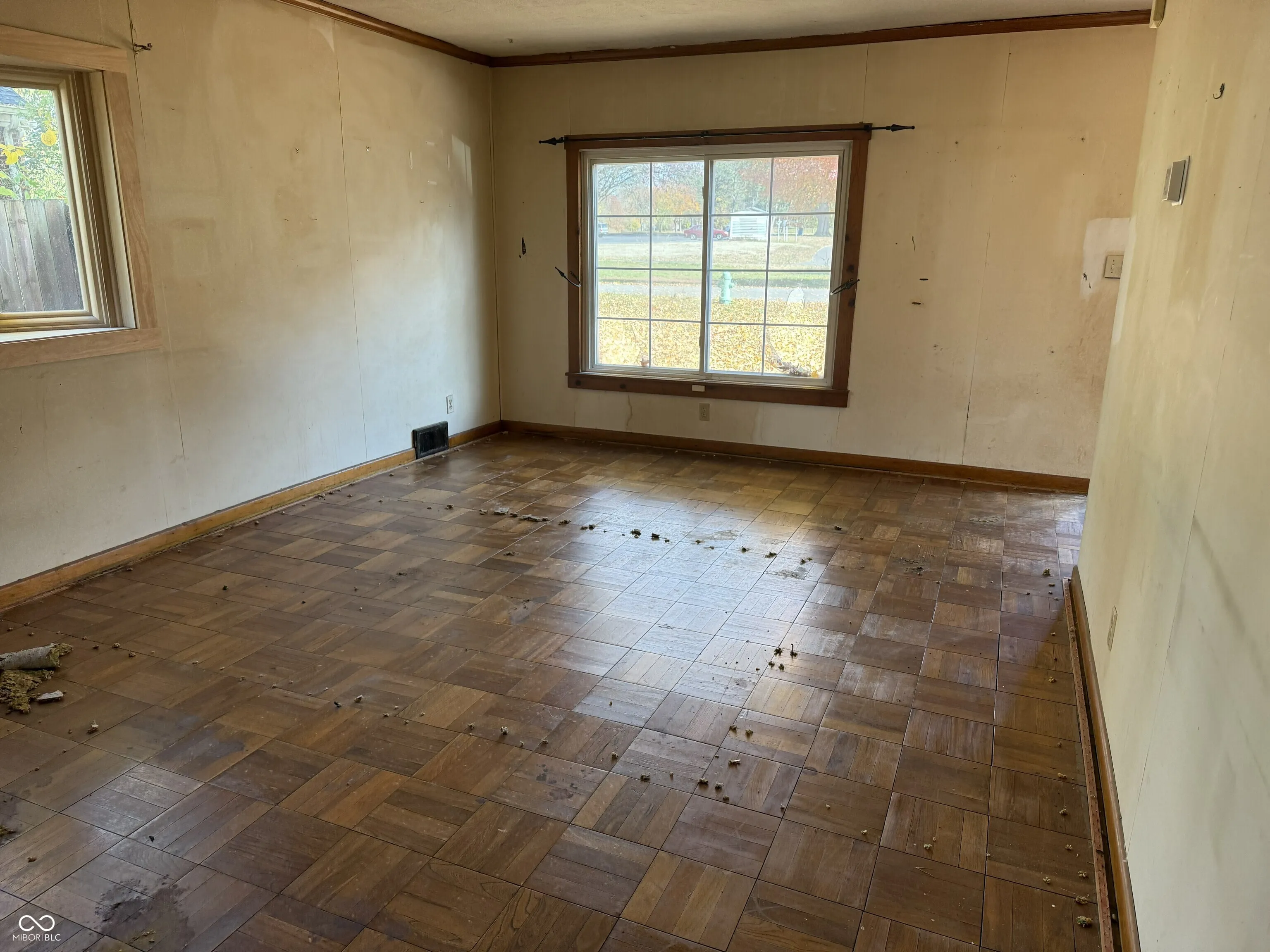 Indianapolis, Indiana 46201, United States, 3 Bedrooms Bedrooms, ,2 BathroomsBathrooms,Residential,Pending,238055