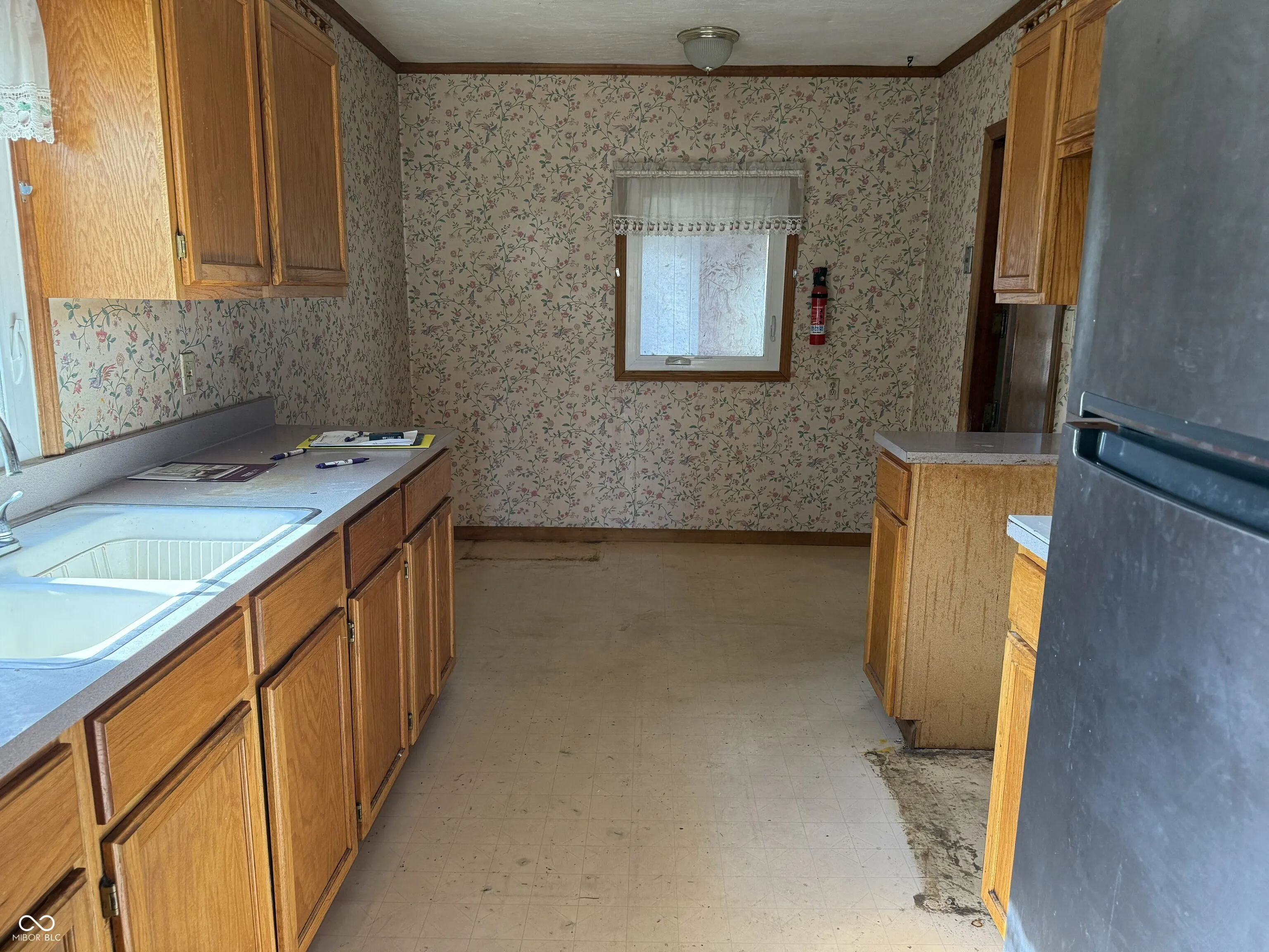 Indianapolis, Indiana 46201, United States, 3 Bedrooms Bedrooms, ,2 BathroomsBathrooms,Residential,Pending,238055