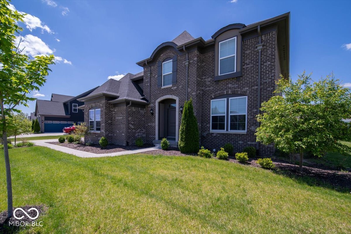 1402 Hove Drive
