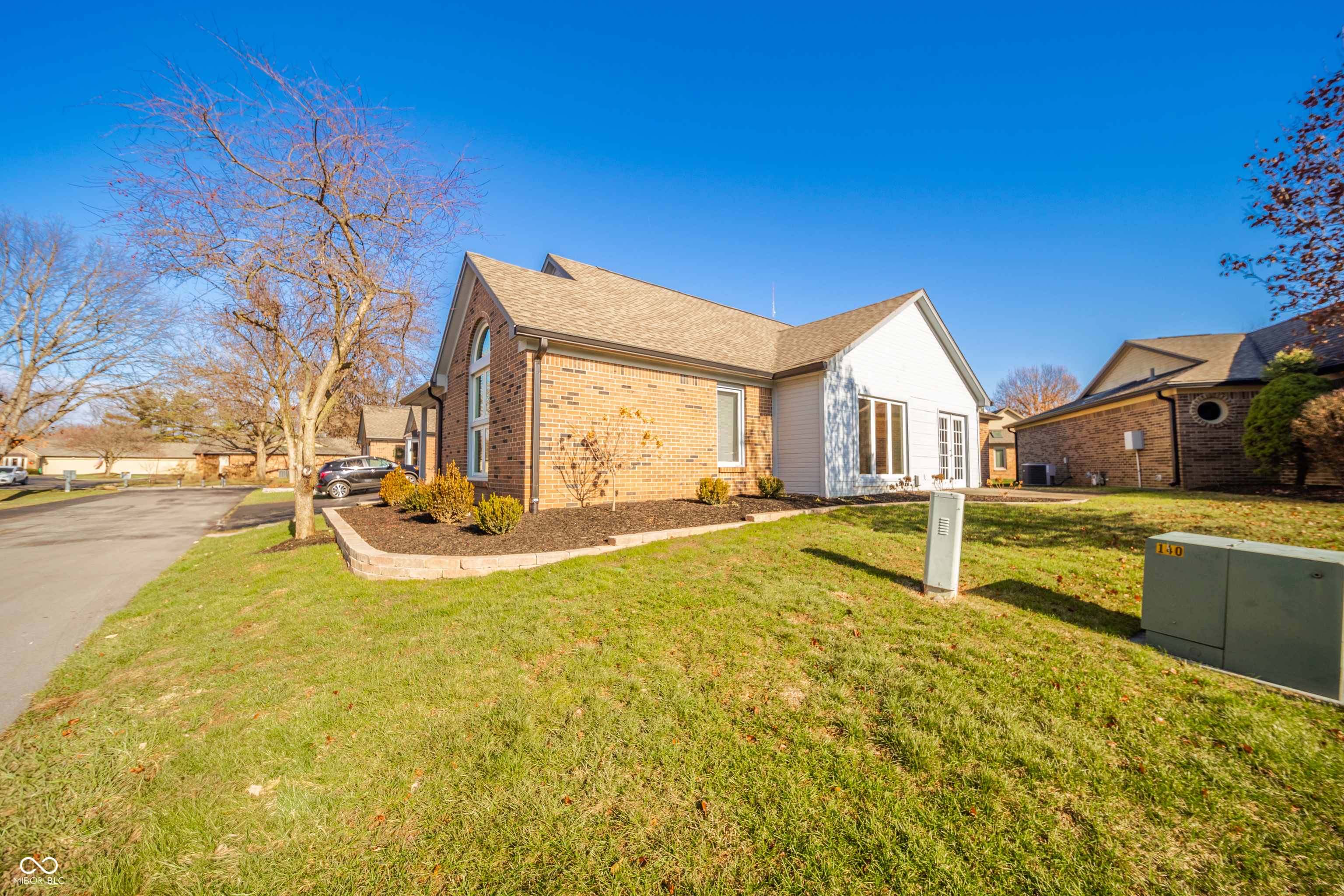 Indianapolis, Indiana 46260, United States, 2 Bedrooms Bedrooms, ,2 BathroomsBathrooms,Residential,Active,26898