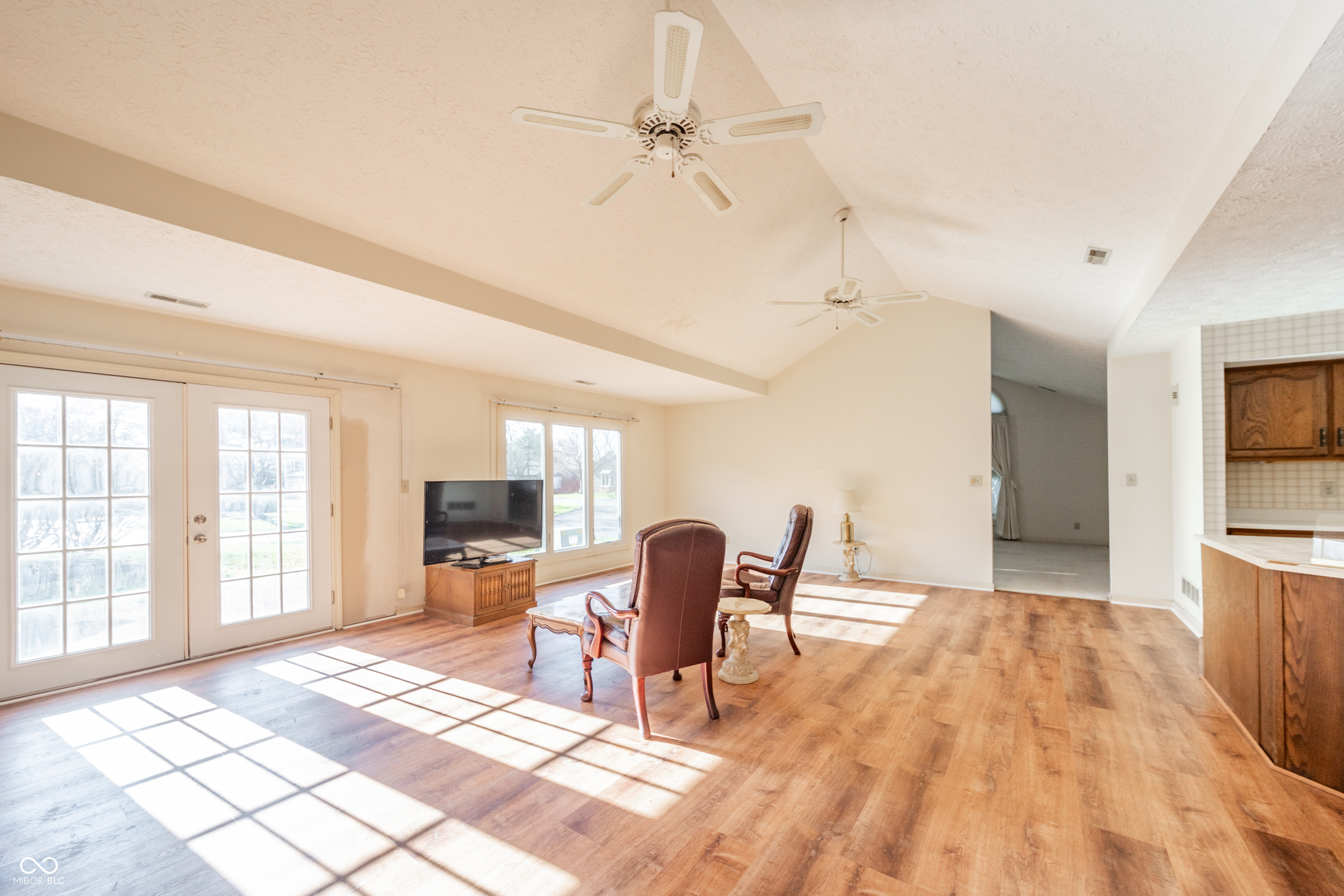 Indianapolis, Indiana 46260, United States, 2 Bedrooms Bedrooms, ,2 BathroomsBathrooms,Residential,Active,26898