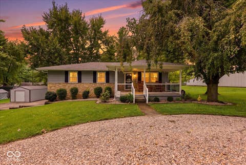 Photo of 507 E Jefferson Street, Saint Paul, IN 47272 (MLS # 22120612)