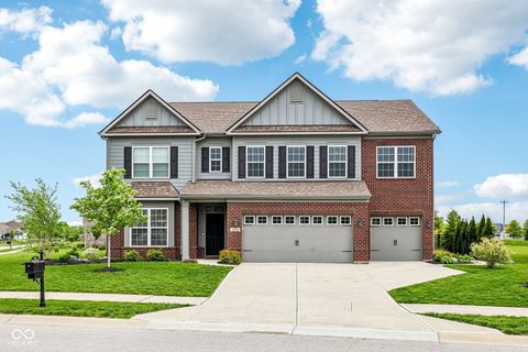 Photo of 4204 Omaha Drive, Bargersville, IN 46106 (MLS # 22076680)