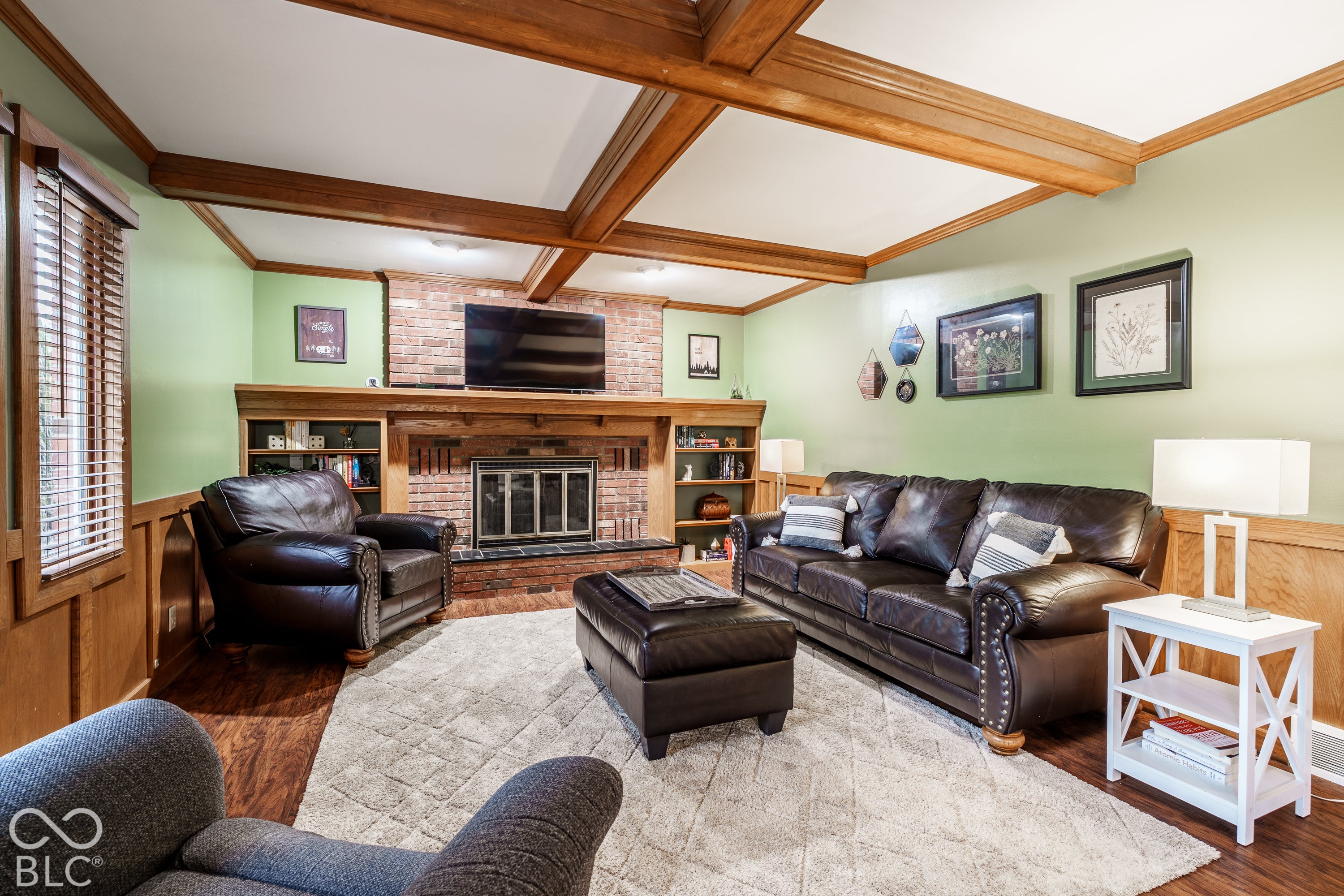 4763 Abbots Place