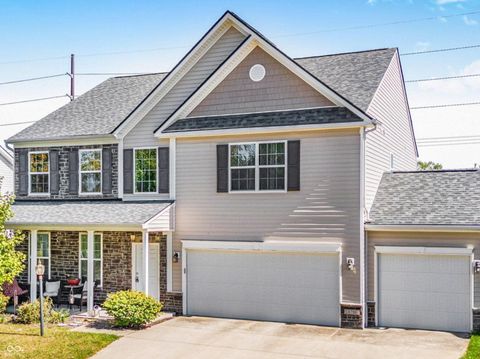 Photo of 18796 Tillamook Run E, Noblesville, IN 46062 (MLS # 22065891)