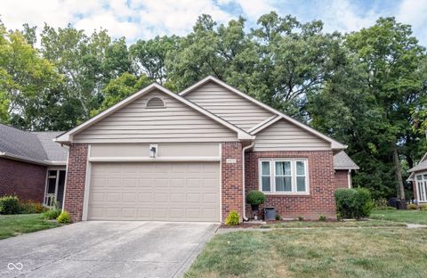 Photo of 6972 Steinmeier Drive W, Indianapolis, IN 46220 (MLS # 22083556)