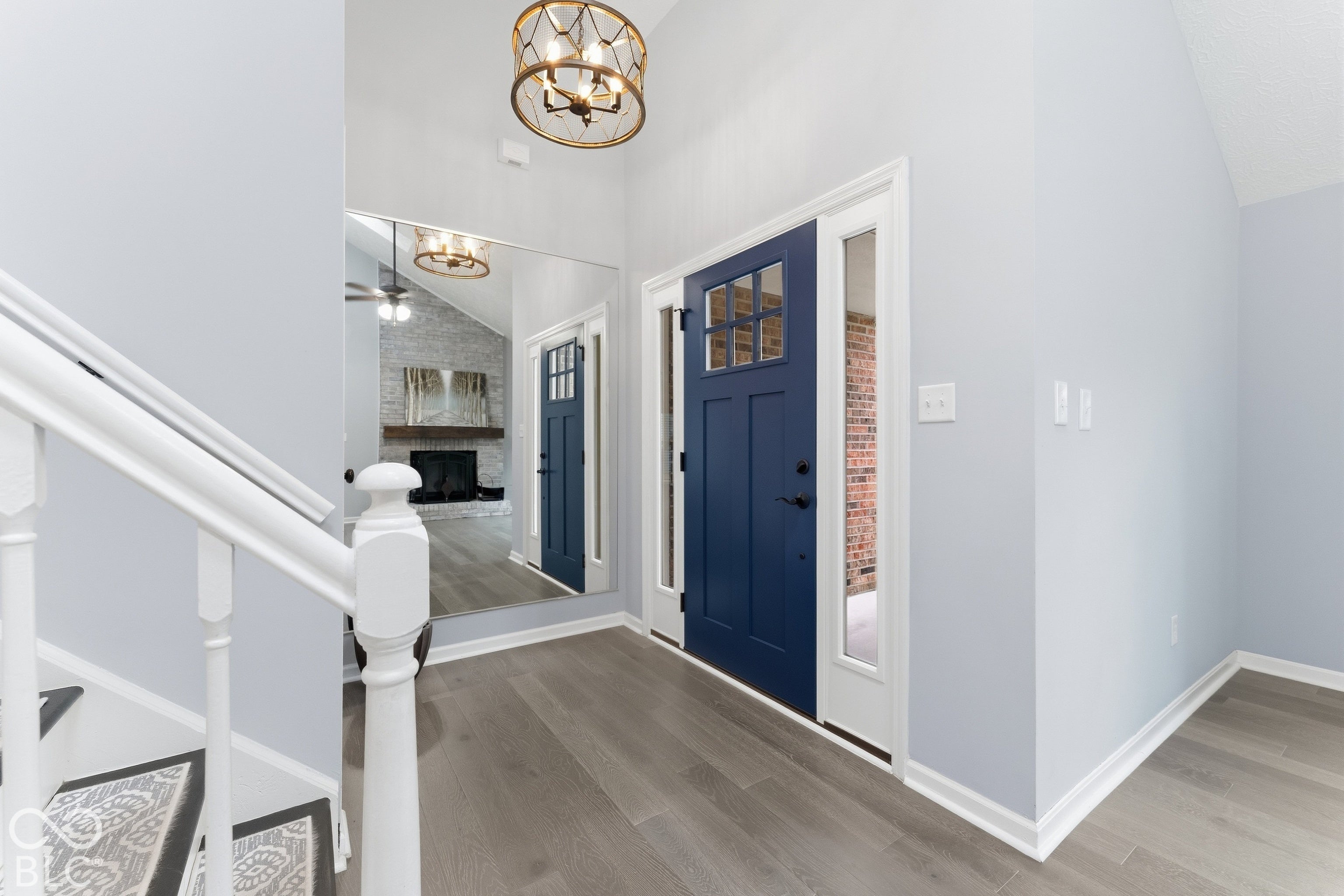 8219 Castle Ridge