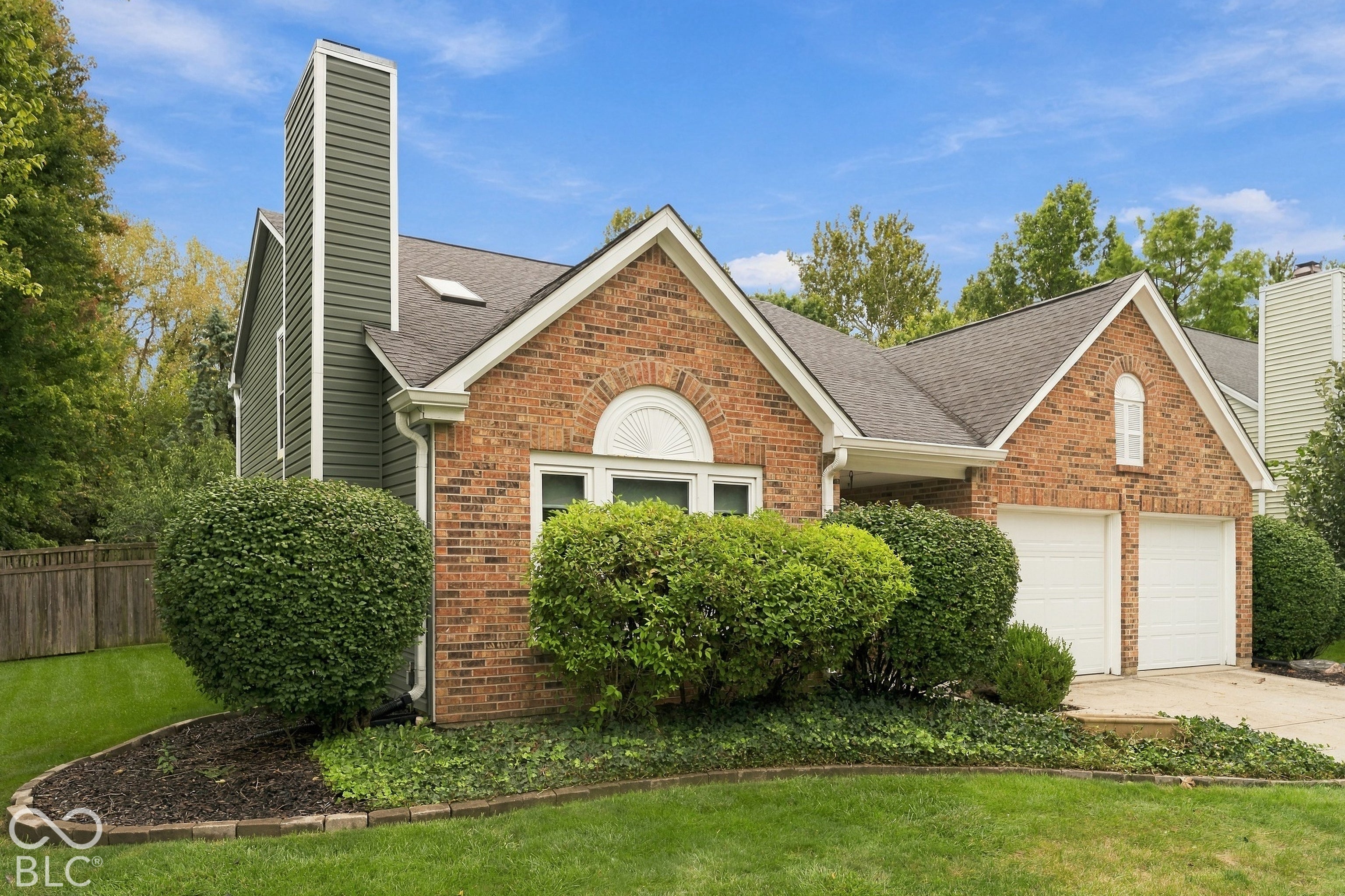 8219 Castle Ridge