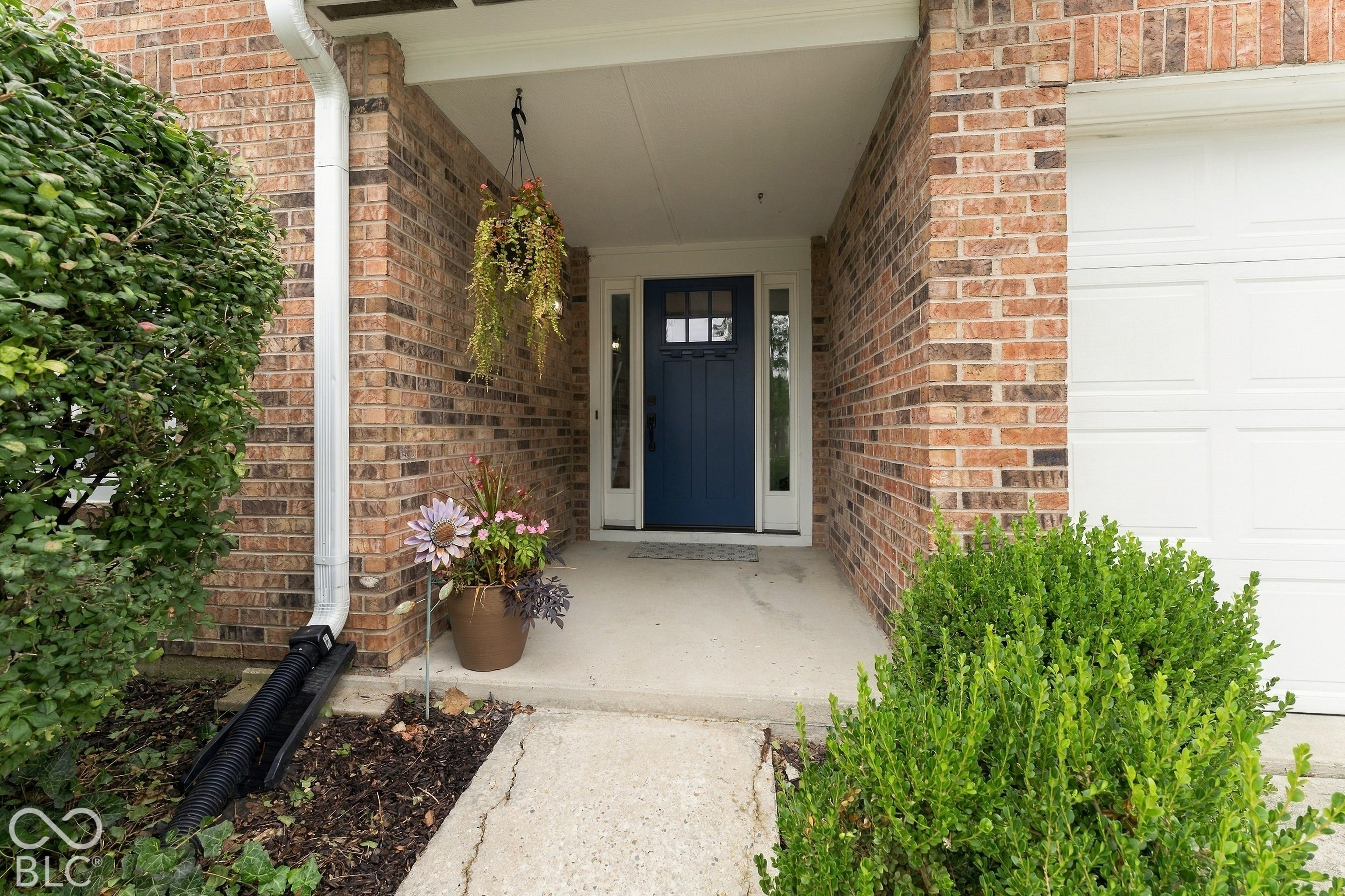 8219 Castle Ridge