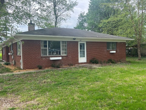 Photo of 1517 W Us Highway 136, Crawfordsville, IN 47933 (MLS # 22089684)