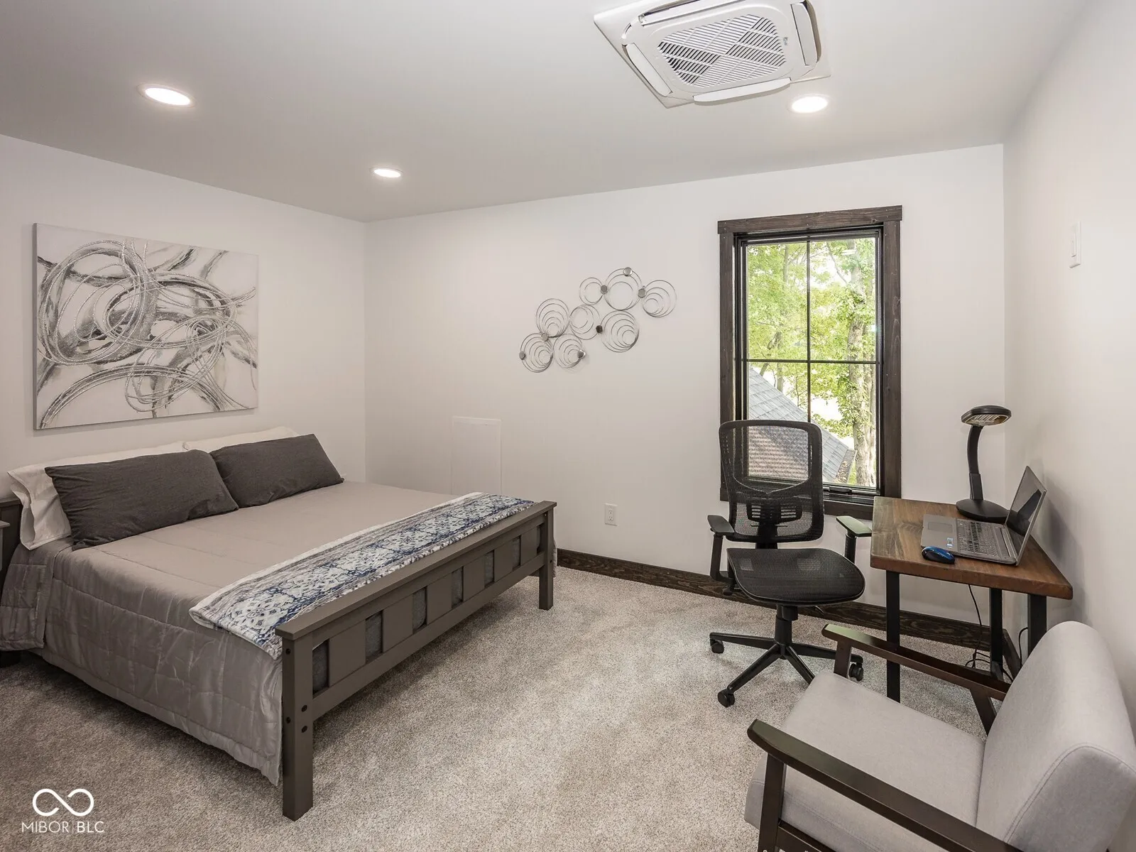 Anderson, Indiana 46011, United States, 4 Bedrooms Bedrooms, ,3 BathroomsBathrooms,Residential,Active,146753