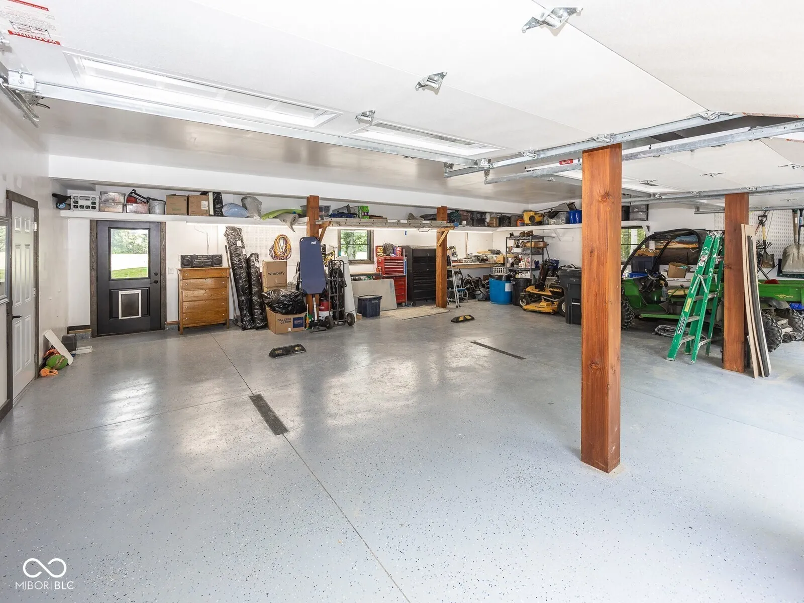 Anderson, Indiana 46011, United States, 4 Bedrooms Bedrooms, ,3 BathroomsBathrooms,Residential,Active,146753