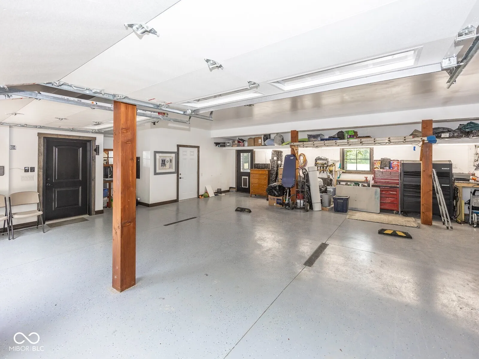 Anderson, Indiana 46011, United States, 4 Bedrooms Bedrooms, ,3 BathroomsBathrooms,Residential,Active,146753