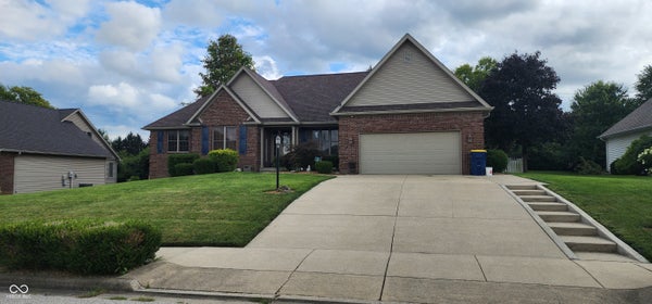 518 BRENTFIELD DR, GREENCASTLE, IN 46135 - Image 8e4b7ff455aee88f0a5f6817101f1d2b/354227422