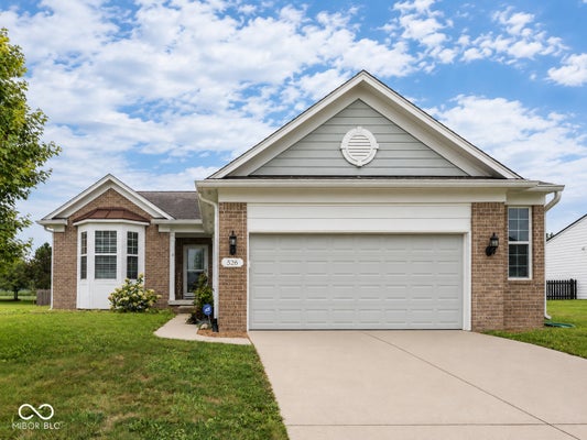 526 KING FISHER DR, BROWNSBURG, IN 46112 - Image 8e594e2c7569f659f5351ced487ddb46/526194590