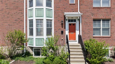 Photo of 308 E 10th Street, Indianapolis, IN 46202 (MLS # 22096932)