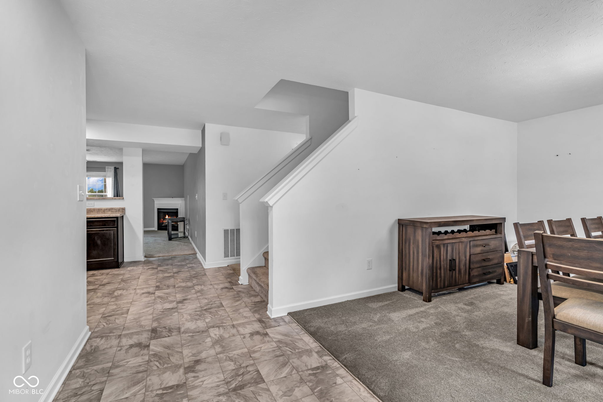 5644 Broadcaster Lane