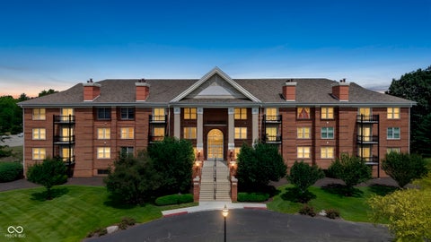 Photo of 8681 Jaffa Court East Drive #16, Indianapolis, IN 46260 (MLS # 22115903)