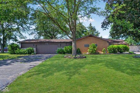 Photo of 714 E Southway Boulevard, Kokomo, IN 46902 (MLS # 22109463)