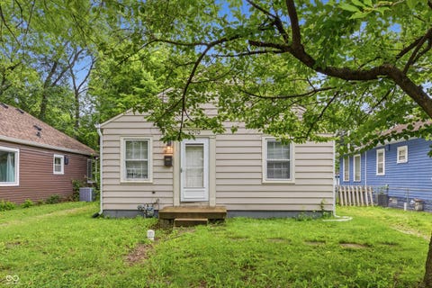 Photo of 4919 Indianola Avenue, Indianapolis, IN 46205 (MLS # 22119499)