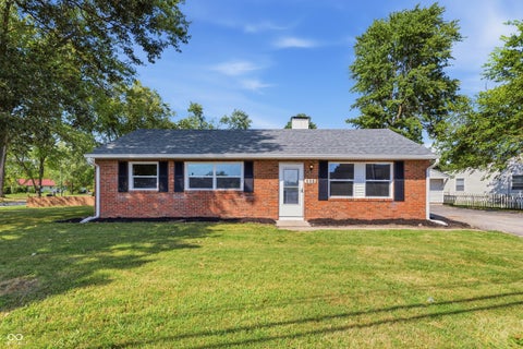 Photo of 110 Whiteland Road, Whiteland, IN 46184 (MLS # 22124578)