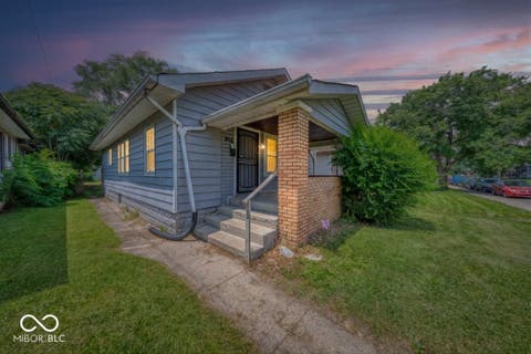 Photo of 902 N Bosart Avenue, Indianapolis, IN 46201 (MLS # 22118946)