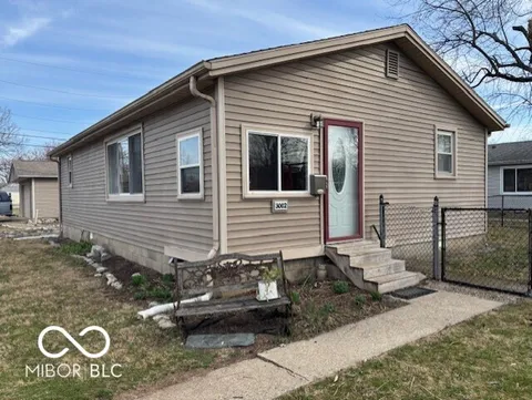 3002 16th Street, Columbus, IN 47201 - MLS#: 22027006