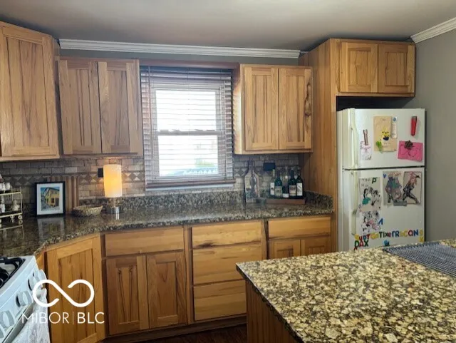 Columbus, Indiana 47201, United States, 2 Bedrooms Bedrooms, ,2 BathroomsBathrooms,Residential,Pending,89732