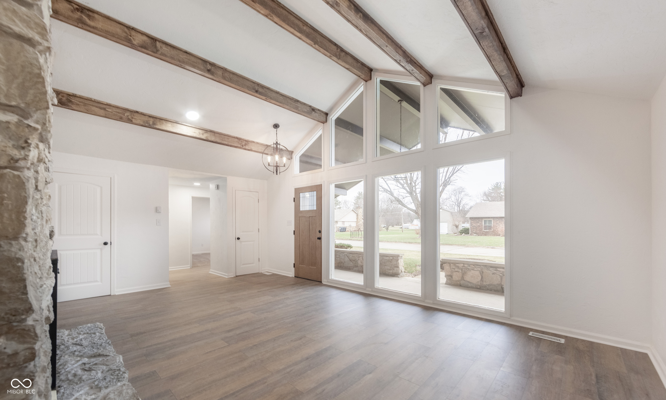 2110 Round Barn Road