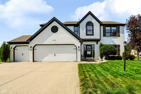 Photo of 11032 Echo Trail, Indianapolis, IN 46236 (MLS # 22112332)