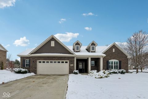 Photo of 3741 Woodvine Drive, Bargersville, IN 46106 (MLS # 22075589)