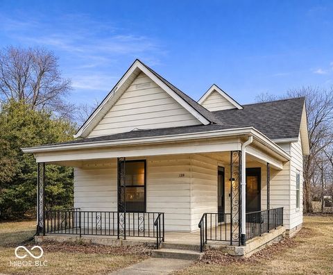 128 E South Street Mooresville IN 46158