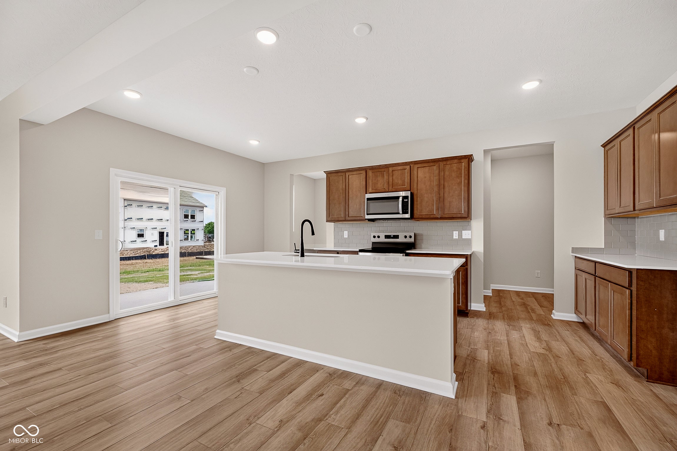 7877 Newbury Road