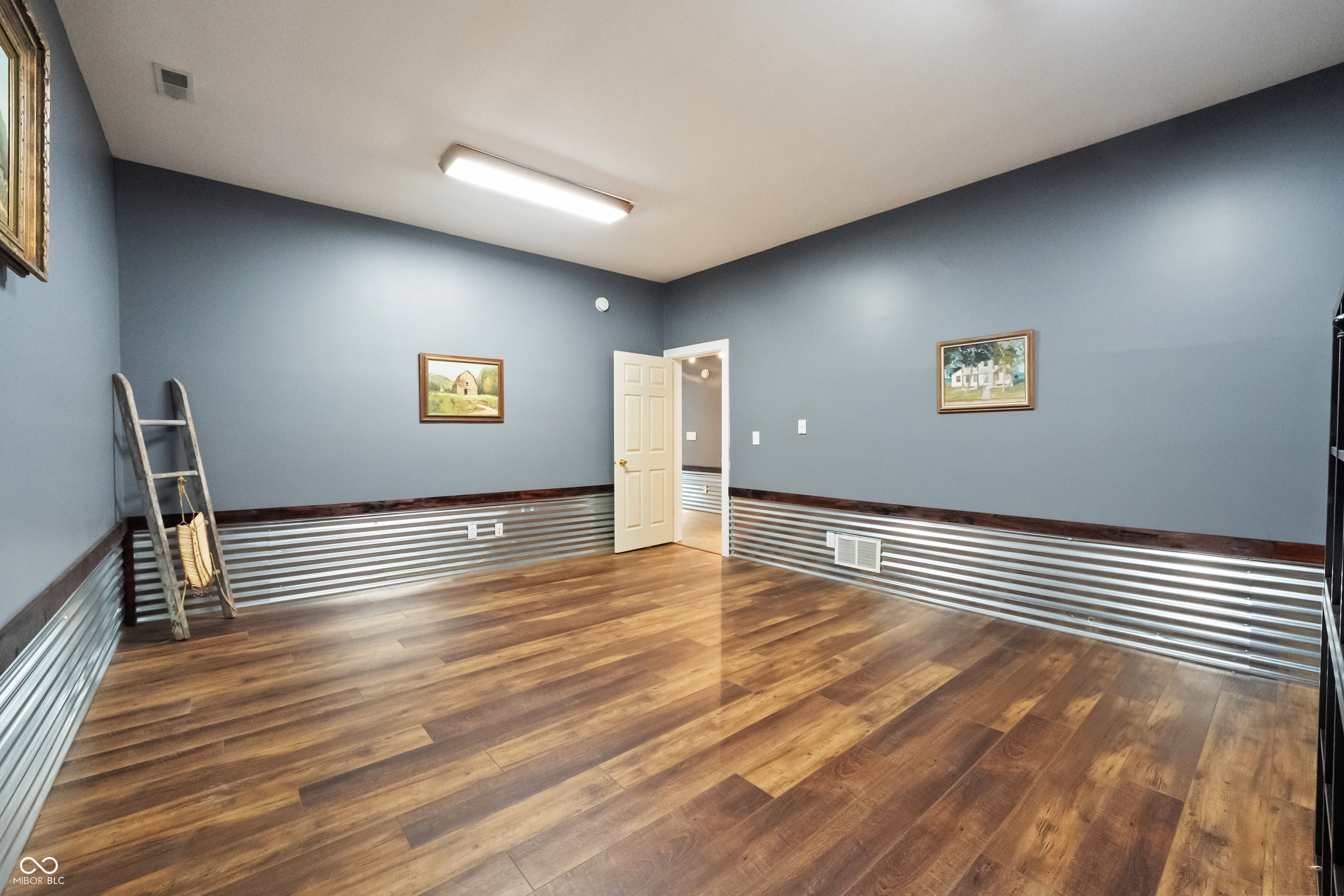 12980 W Mount Healthy Rd, Columbus, IN, 47201, USA, 4 Bedrooms Bedrooms, ,5 BathroomsBathrooms,Residential,Active,12980 W Mount Healthy Rd,22103652