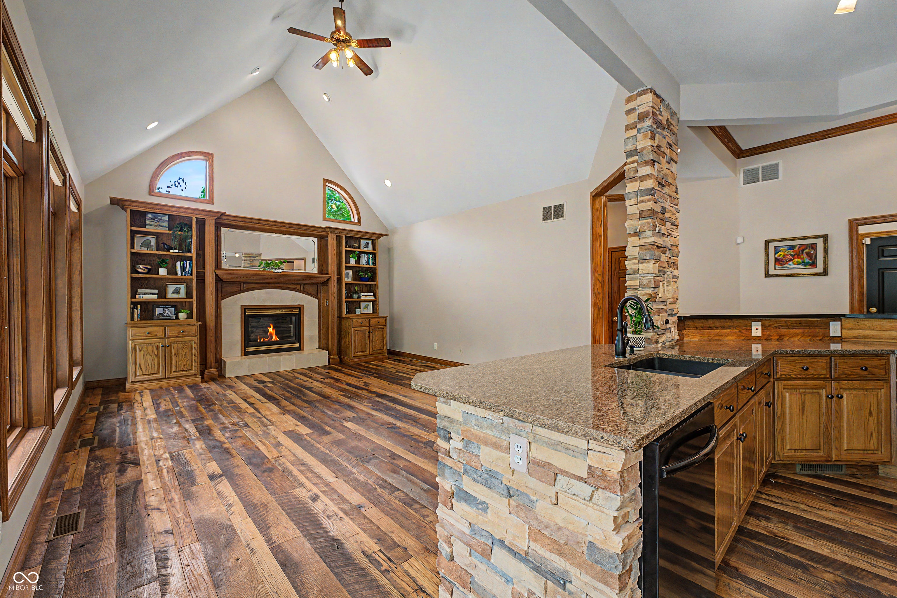 12980 W Mount Healthy Rd, Columbus, IN, 47201, USA, 4 Bedrooms Bedrooms, ,5 BathroomsBathrooms,Residential,Active,12980 W Mount Healthy Rd,22103652