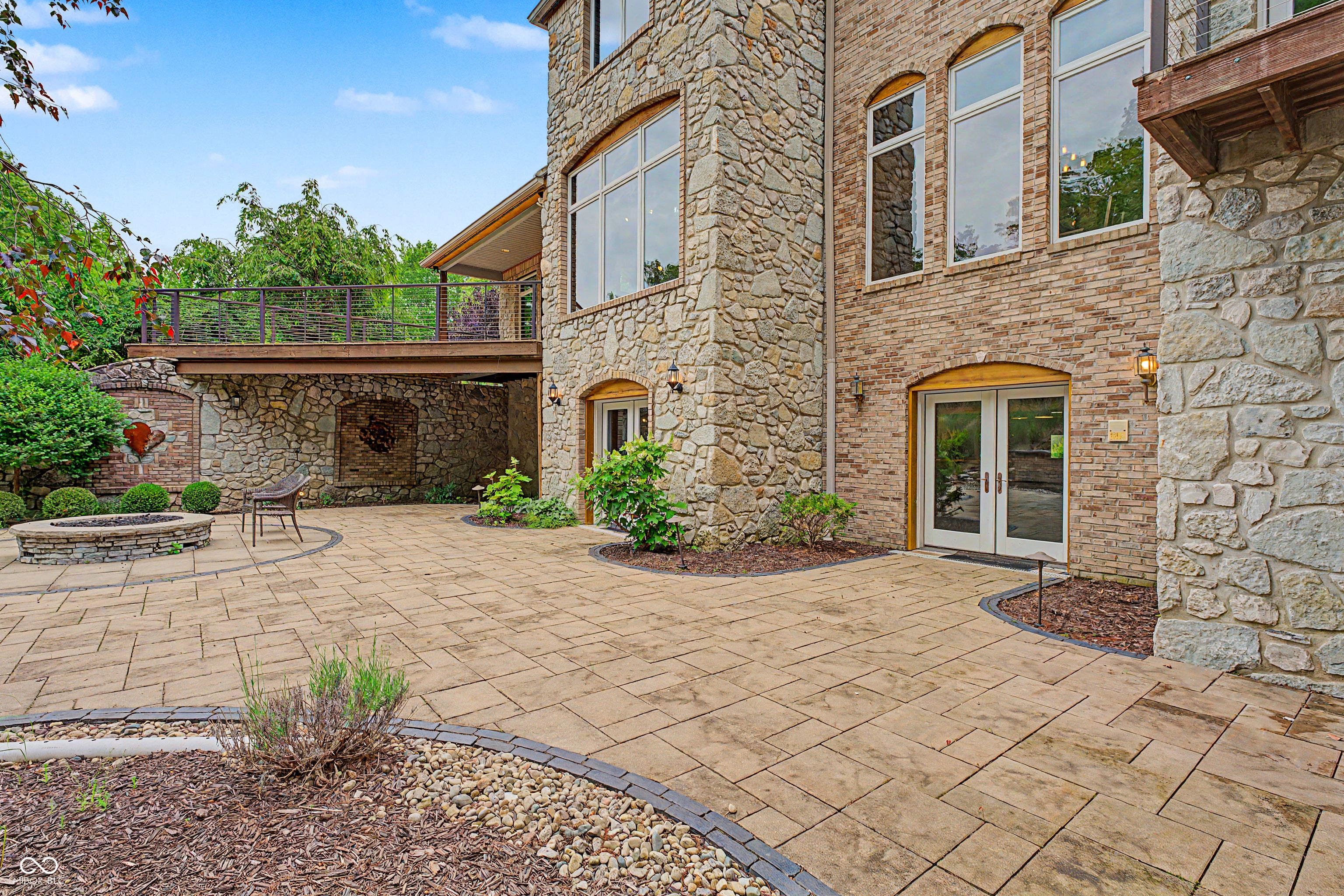 12980 W Mount Healthy Rd, Columbus, IN, 47201, USA, 4 Bedrooms Bedrooms, ,5 BathroomsBathrooms,Residential,Active,12980 W Mount Healthy Rd,22103652
