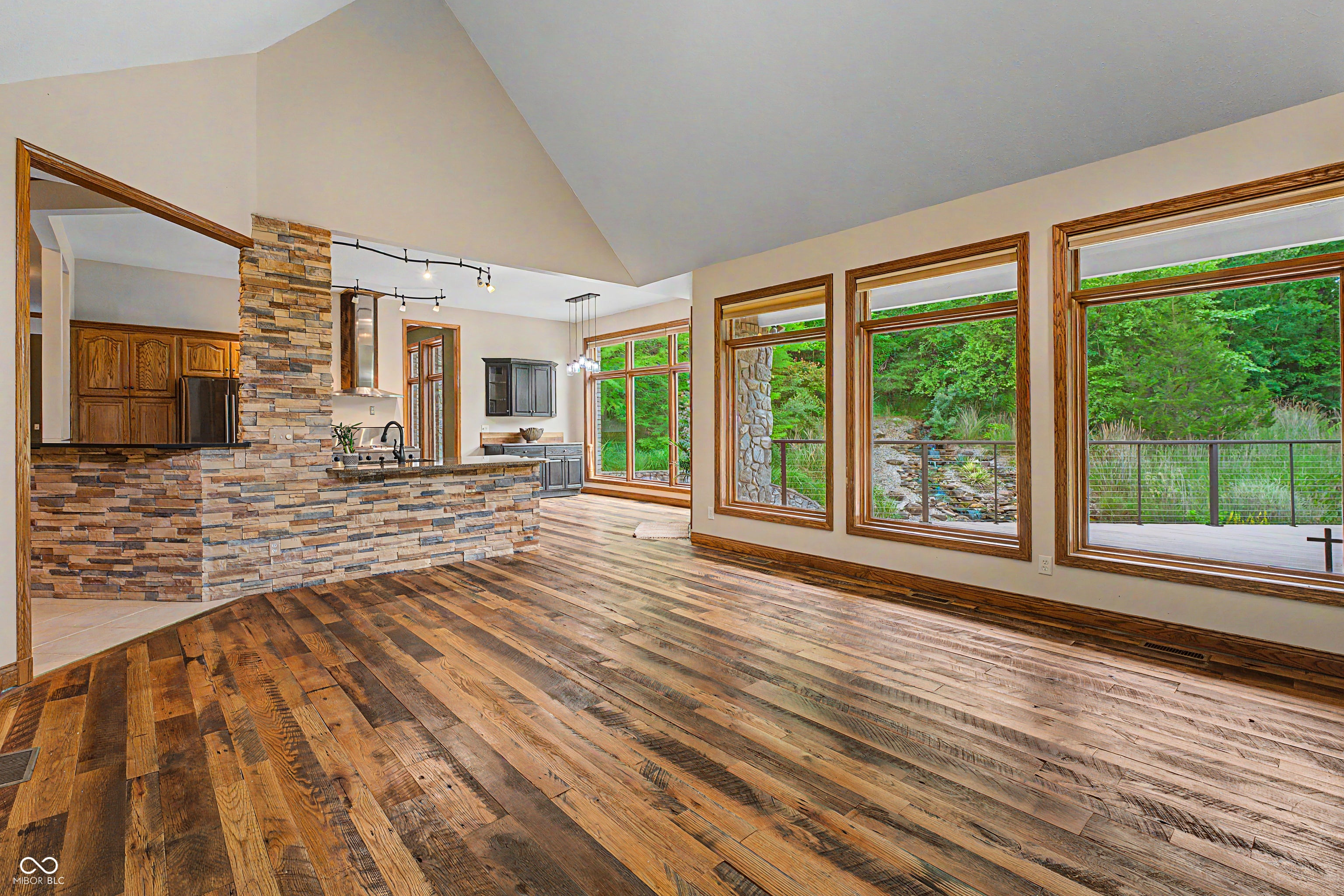 12980 W Mount Healthy Rd, Columbus, IN, 47201, USA, 4 Bedrooms Bedrooms, ,5 BathroomsBathrooms,Residential,Active,12980 W Mount Healthy Rd,22103652