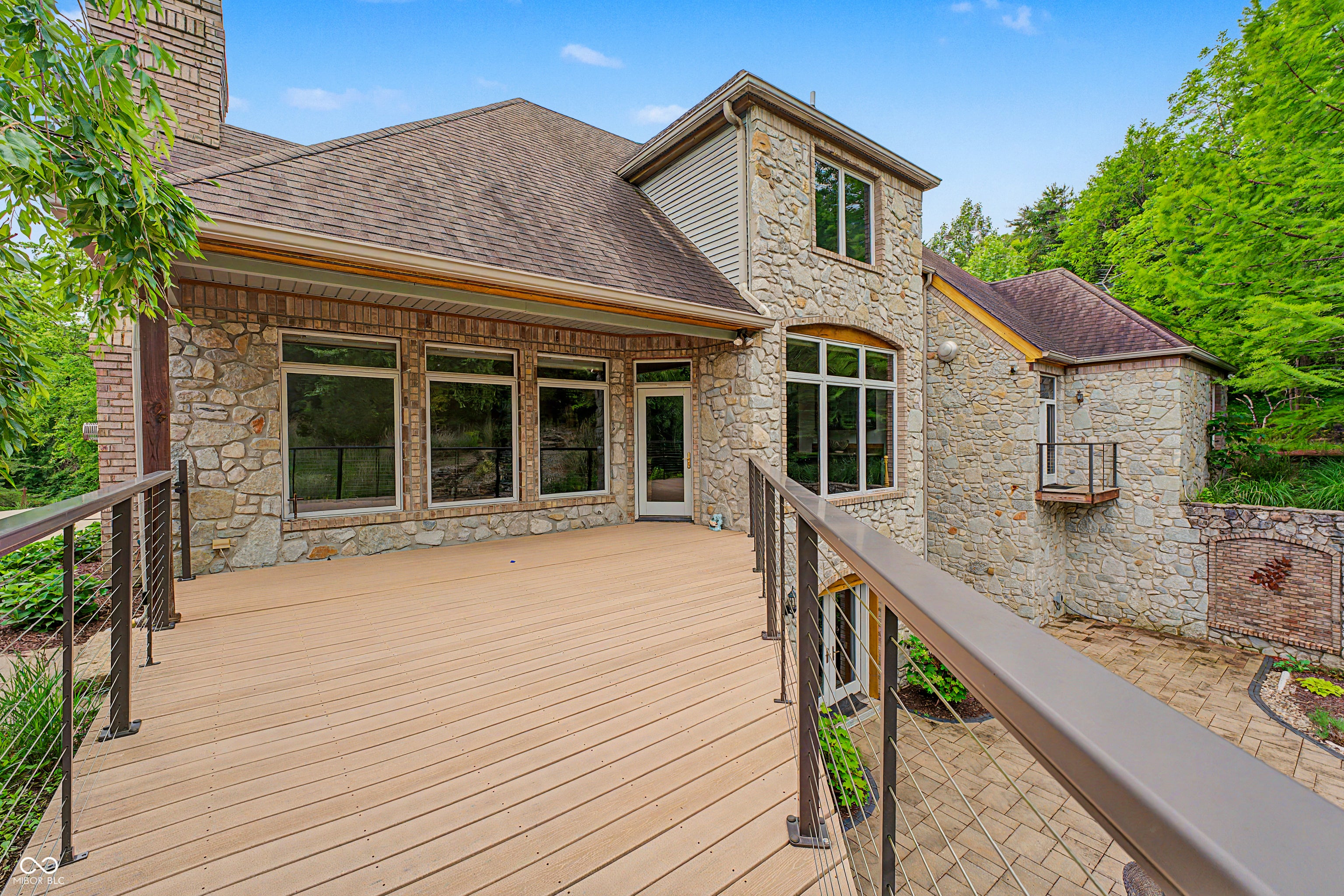 12980 W Mount Healthy Rd, Columbus, IN, 47201, USA, 4 Bedrooms Bedrooms, ,5 BathroomsBathrooms,Residential,Active,12980 W Mount Healthy Rd,22103652