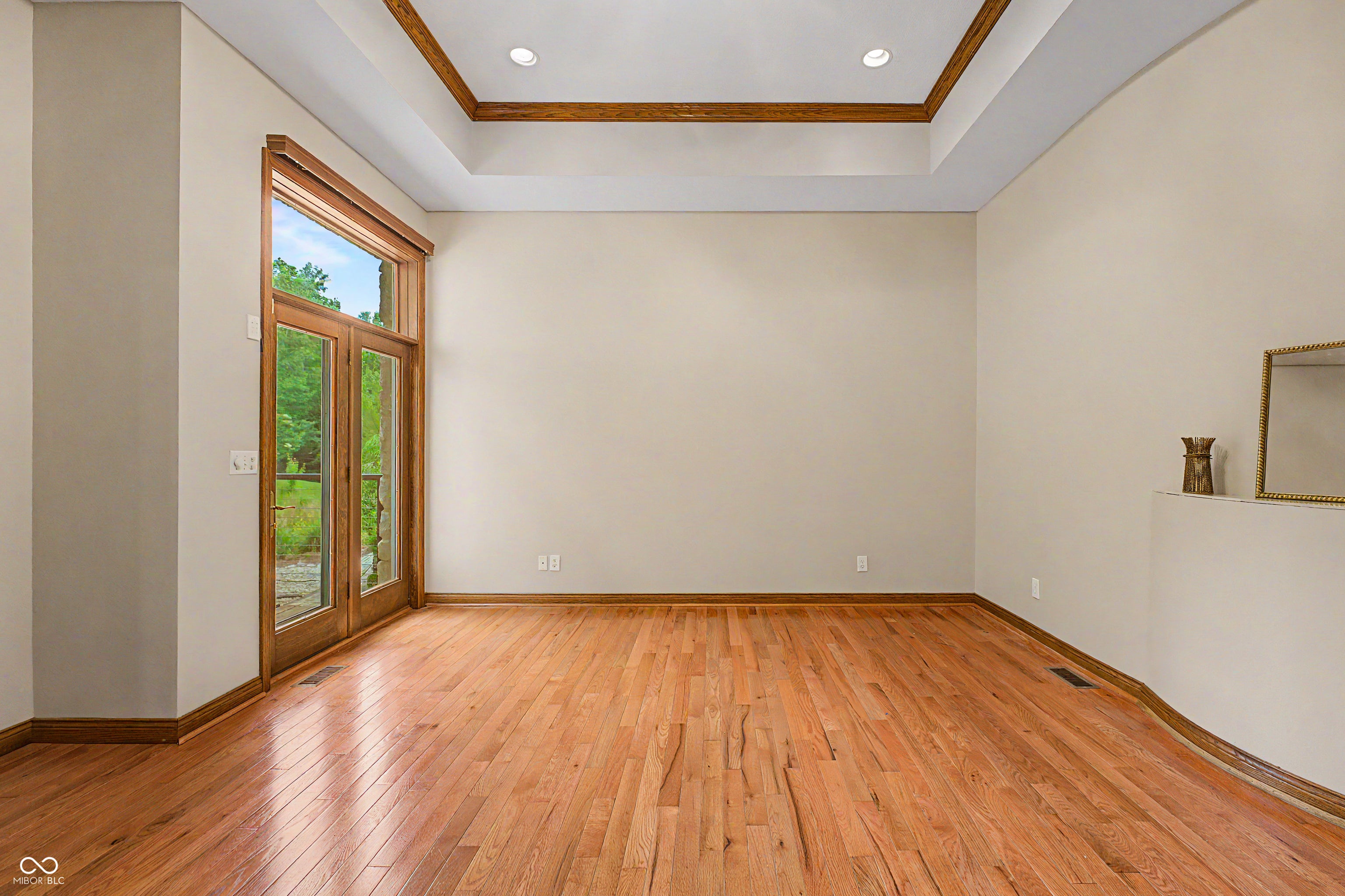 12980 W Mount Healthy Rd, Columbus, IN, 47201, USA, 4 Bedrooms Bedrooms, ,5 BathroomsBathrooms,Residential,Active,12980 W Mount Healthy Rd,22103652